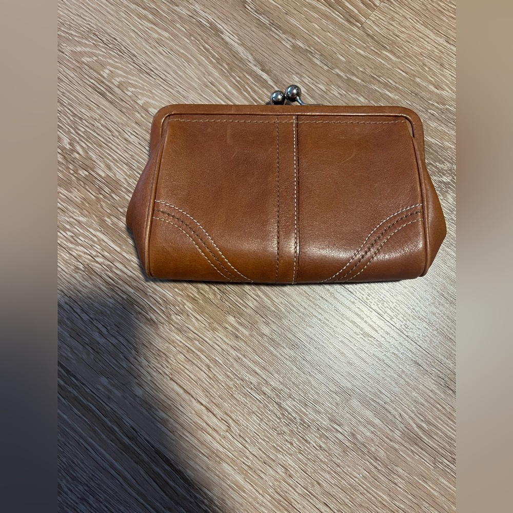 Coach Vintage Soho Large British Tan Leather Framed Kisslock Clutch